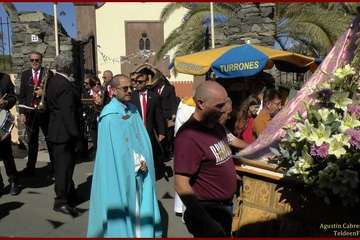 Tara procesiona a La Candelaria por sus calles (Foto TF)